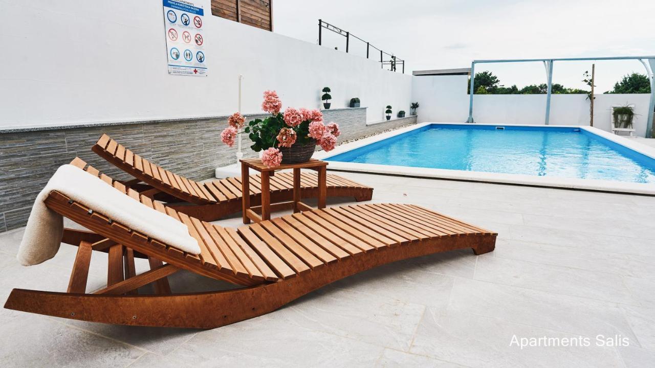 Salis Apartments Vrsi Exterior foto