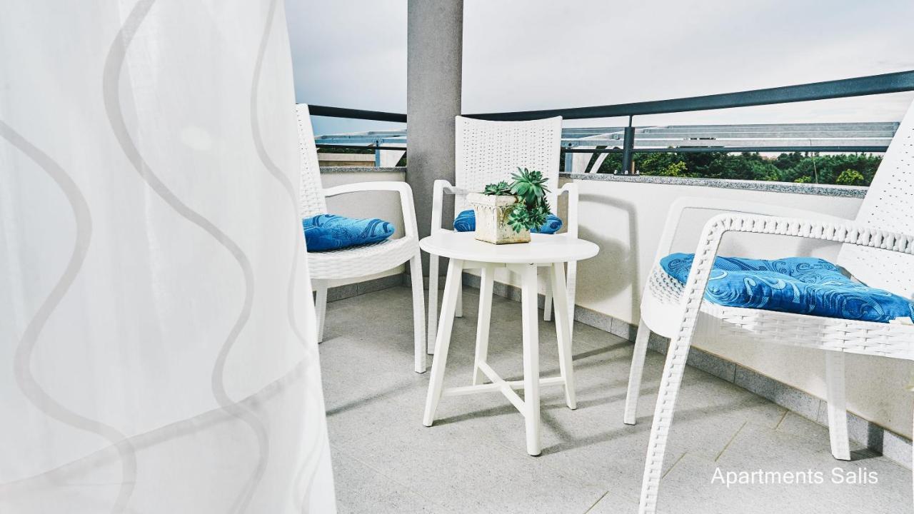 Salis Apartments Vrsi Exterior foto